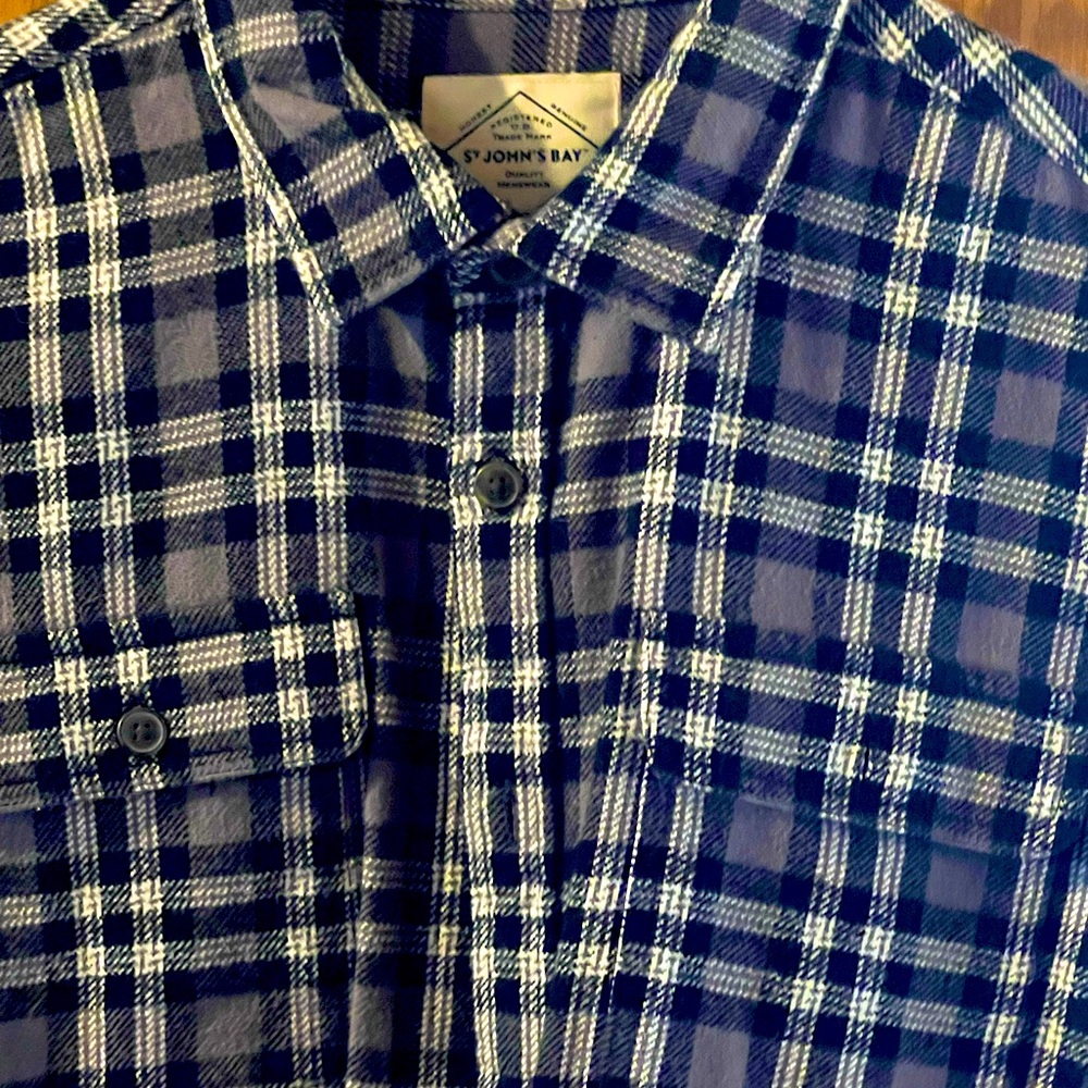 Mens “like new” perfect condition ling sleeved plaud dress shirt